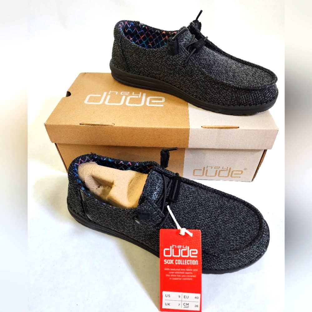 Hey Dude Women's shoe size 9, black